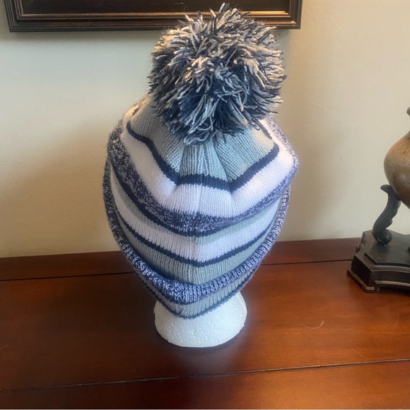 Seattle Seahawks NFL Sideline Sport Historic Pom Cuffed Knit Hat - Picture 3 of 3